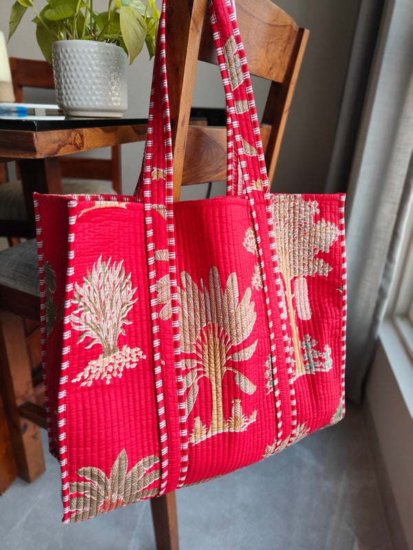 Red Palm Tote bag