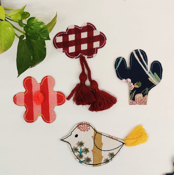 Set of 4 Fridge Magnets (Assorted)