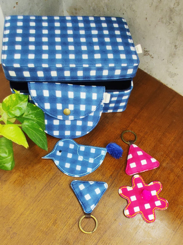 Blue Checks Gift Box (Set of 6)