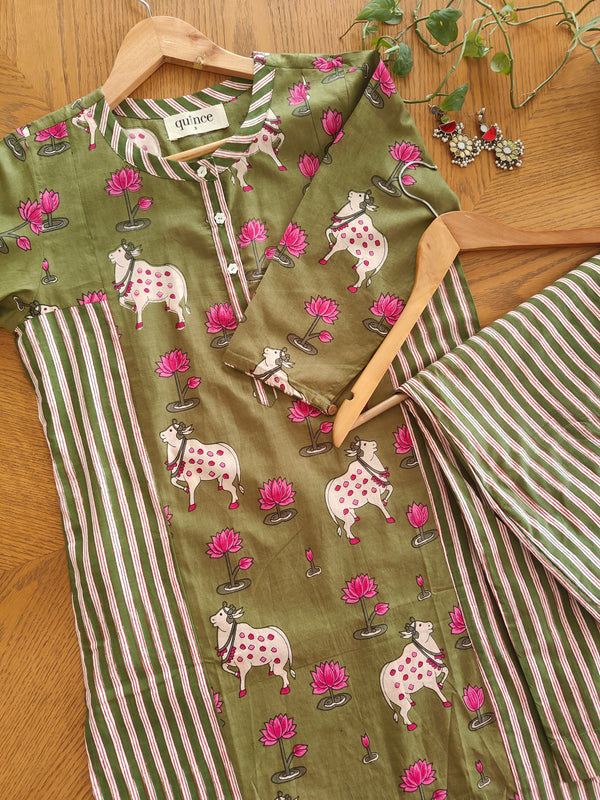 Pichwai Olive Kurta Set