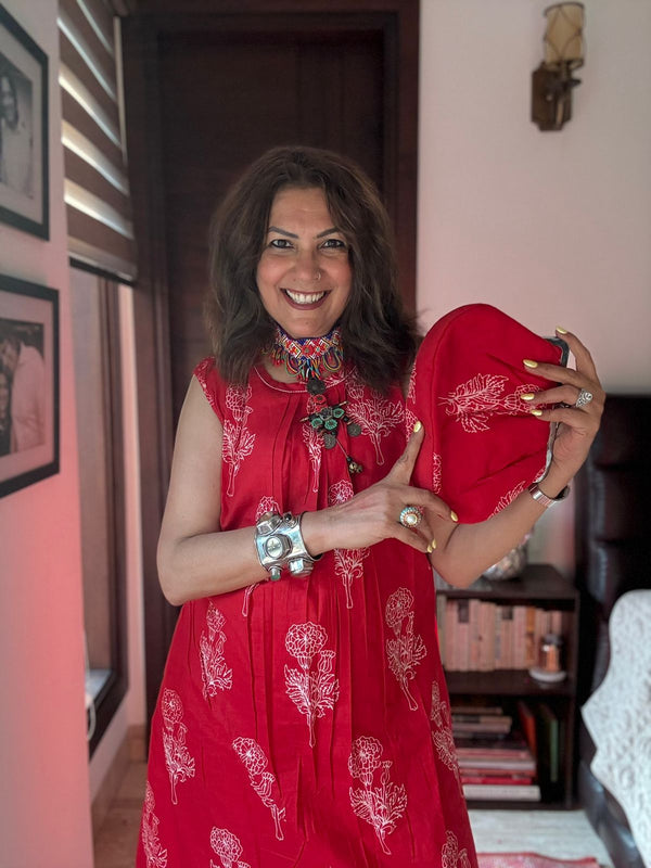 Red Rose Noir Kurta Set with Matching Clutch Bag