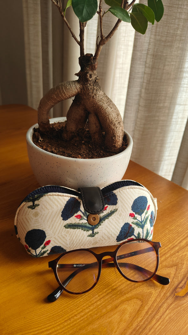 Poppy Eyewear Case